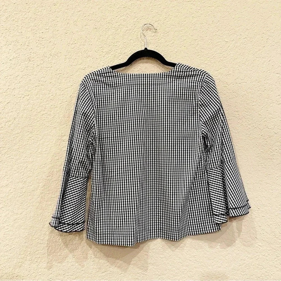 White House Black Market Black + White Gingham Bell Sleeve Carmen Blouse Size 4 - Picture 5 of 6